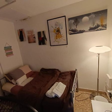 Affordable Transient - Not A Hotel - Sharing Kitchen And Washrooms Abu Dhabi Bagian luar foto